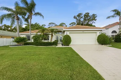3916 Cypress Lake Drive 1