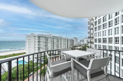5660 Collins Ave #14C 1