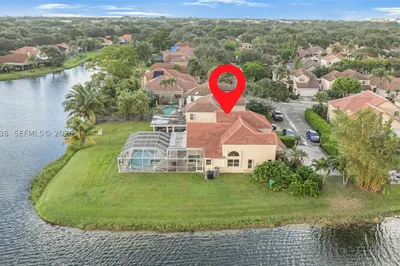 2873 Oak Park Cir 1