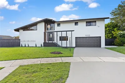 9105 SW 202nd Ter 1