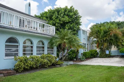 264 Seminole Ave