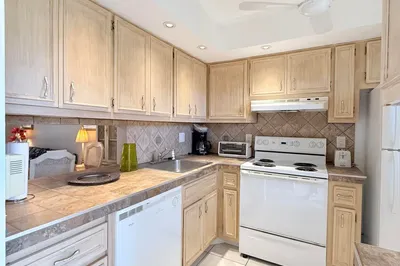 2800 NW 47th Terrace #106B 1