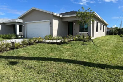 288 SW 2nd Ct 1