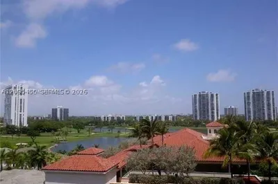 19900 E Country Club Dr #804 1