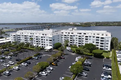 2840 S Ocean Boulevard #517 1