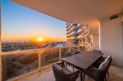 9601 Collins Ave #1208 1