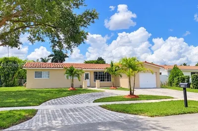 320 NW 93rd Ter 1