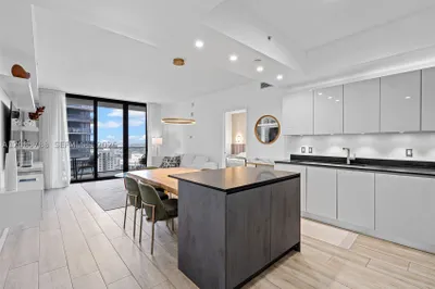 1010 Brickell Ave #4009 1