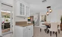 141 E Riverside Drive #8b Photo