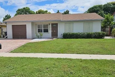 8210 SW 9th Ct 1