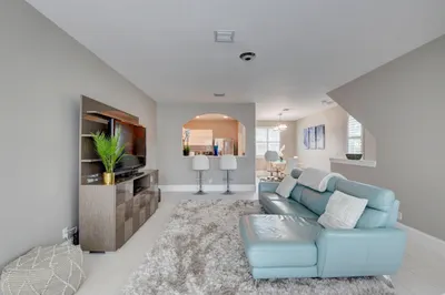 71 NW 4th Avenue 1