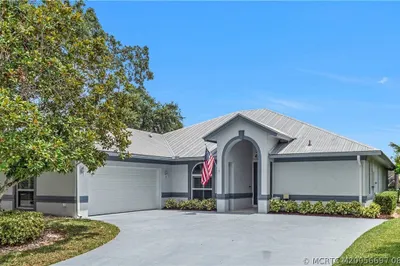 1999 SW Oakwater Point 1
