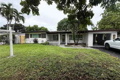1002 S 28th Ave 0 1
