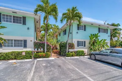 49 SE 7th Avenue 1