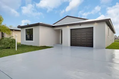 63 La Villa Way 1
