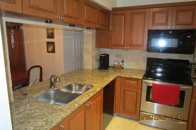 10422 NW 24TH Place #307 1