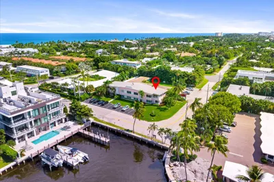 990 Casuarina Road #4 1