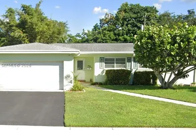 949 NW 9th St 1