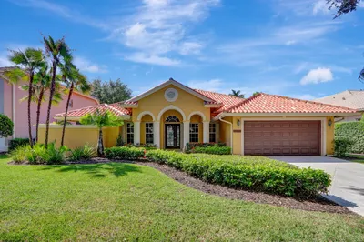 1097 Egret Circle N 1