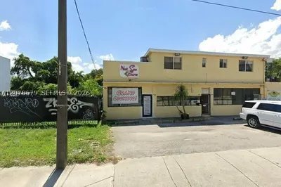 4828 NW 27th Ave 1