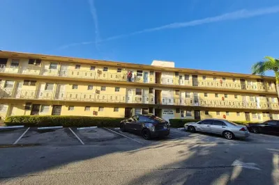 2820 NE 201ST Terrace #F106 1