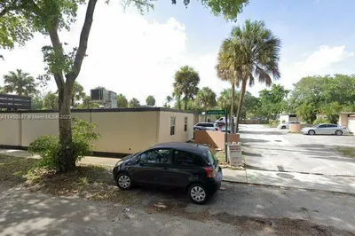 15002 Royal Palm Ct #15002 1