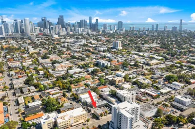 403 SW 12th Ave 1