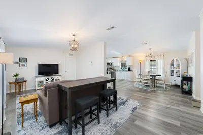 1637 SW 35th Circle 1