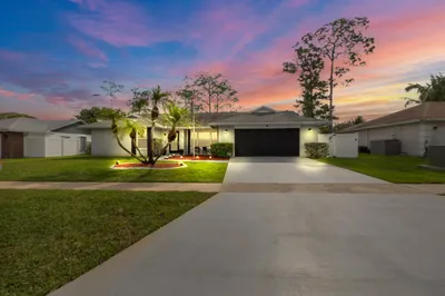 125 Parkwood Drive 1