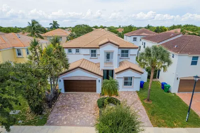 15699 SW 54th Ct 1