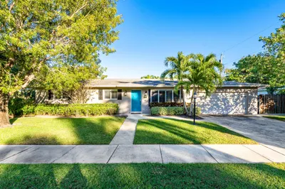 770 NW 3rd Avenue 1