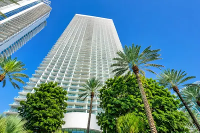 16901 Collins Avenue #3002 1