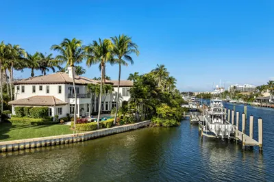 756 Harbour Isles Court 1