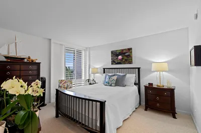 555 NW 4th Avenue #Apt 501 1