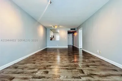 2300 Park Ln #201 1