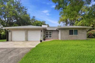 11700 NW 27th Street 1
