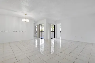 9135 SW 125th Ave #309P 1
