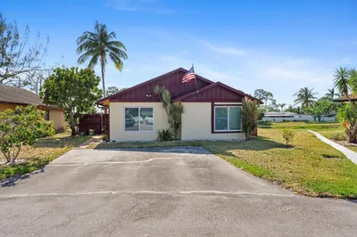 5469 Bonky Court 1