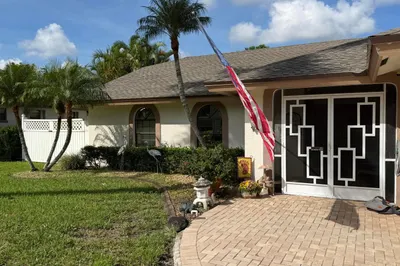 201 PARKWOOD Drive S #B 1