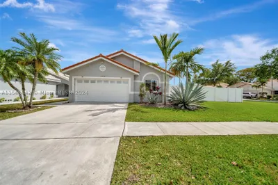 17690 SW 4th Ct 1
