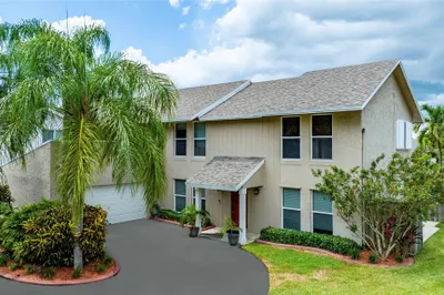 10527 SW 49th Place 1