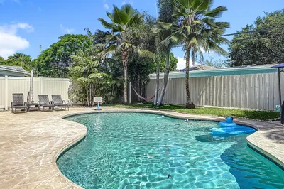 Private pool