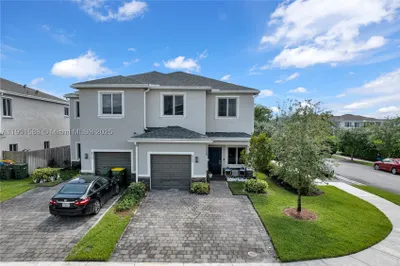 856 SE 16th Ct 1