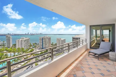 151 SE 15th Rd #2202 1
