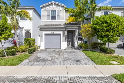 4813 NW 48th Ter 1