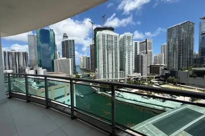 350 S Miami Ave #1902 1