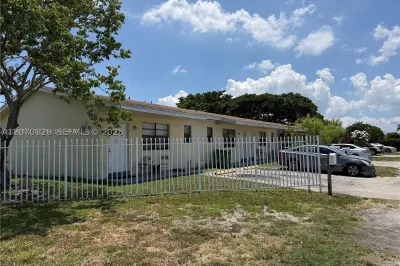 333 NW 2nd Ave #5 1