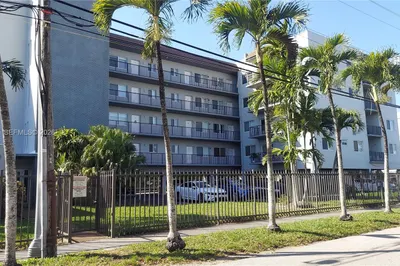 900 SW 84th Ave #301E 1