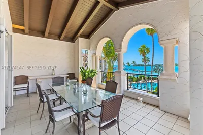 2134 Fisher Island Dr #2134 1
