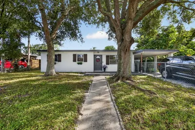 3842 Ocala Road 1